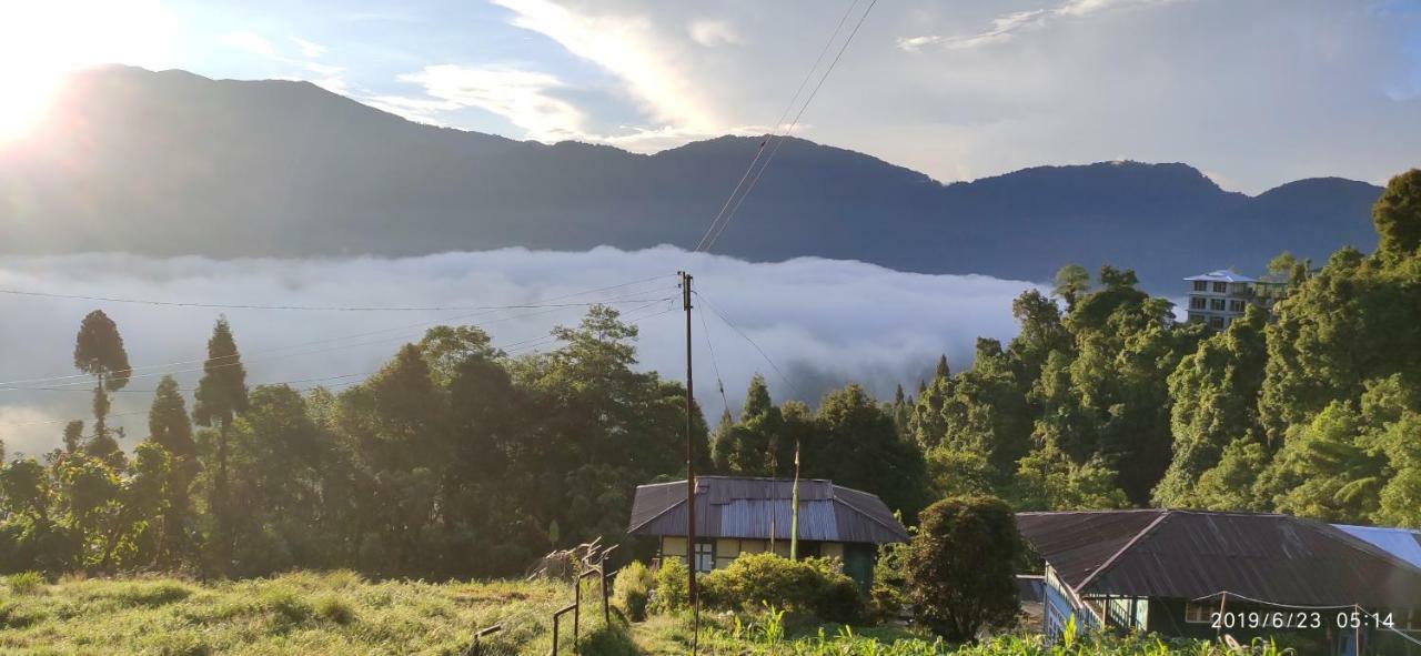 Tibet Homestay Rishop Zewnętrze zdjęcie