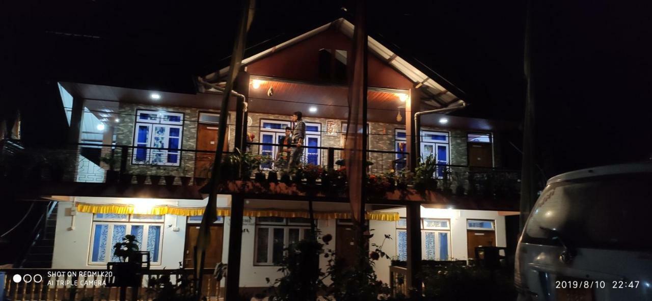 Tibet Homestay Rishop Zewnętrze zdjęcie