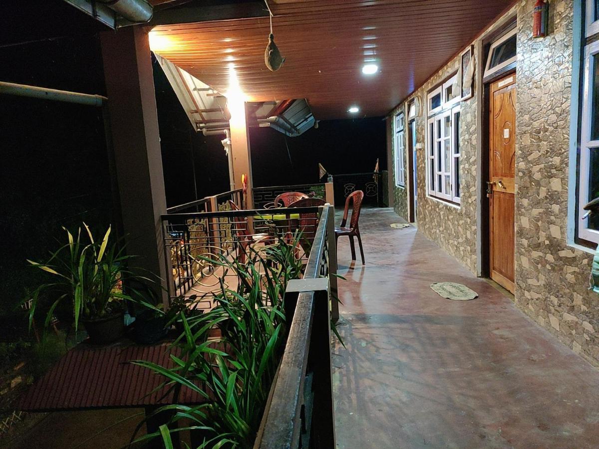Tibet Homestay Rishop Zewnętrze zdjęcie